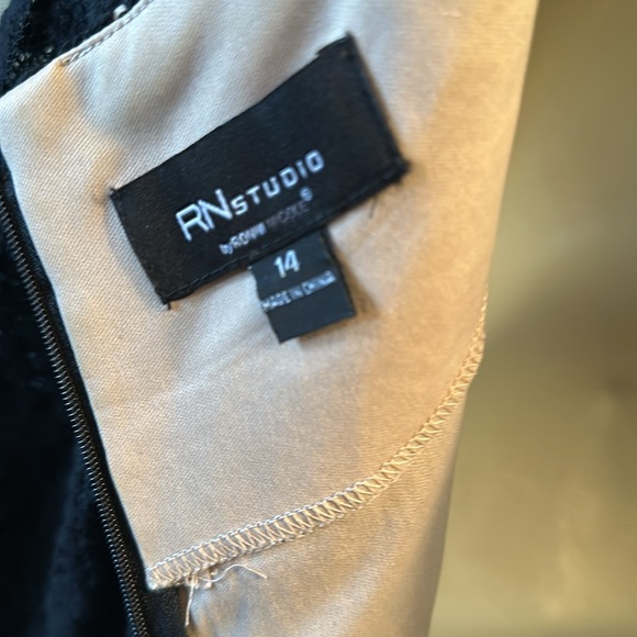 RN studio by Ronni Nicole size 14 black and tan long sleeved dress - Picture 5 of 8